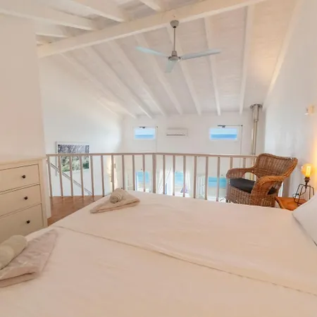 Ilios Apartment *